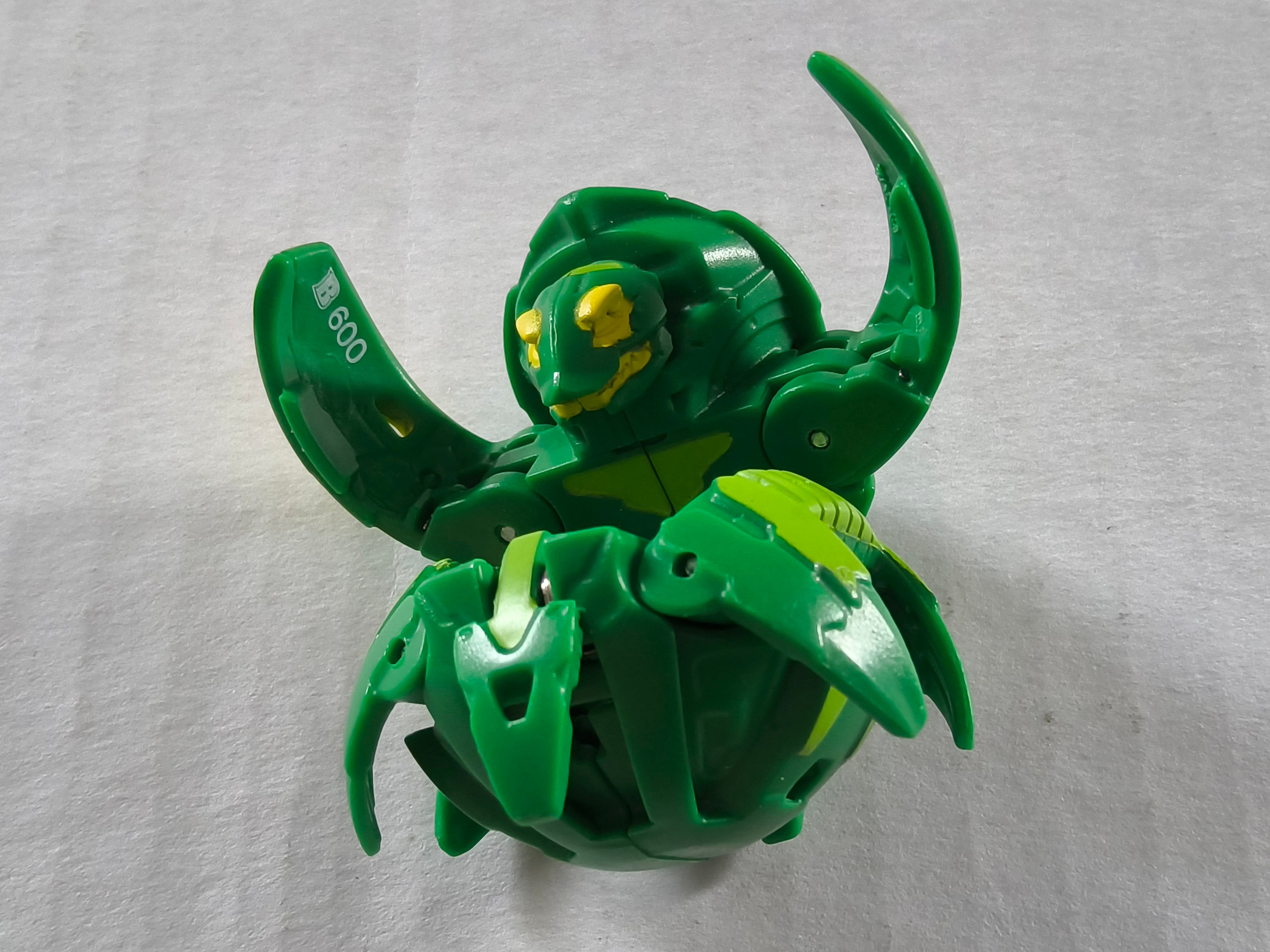Bakugan Mixed Lot (7 Figures & BakuCores) - Good