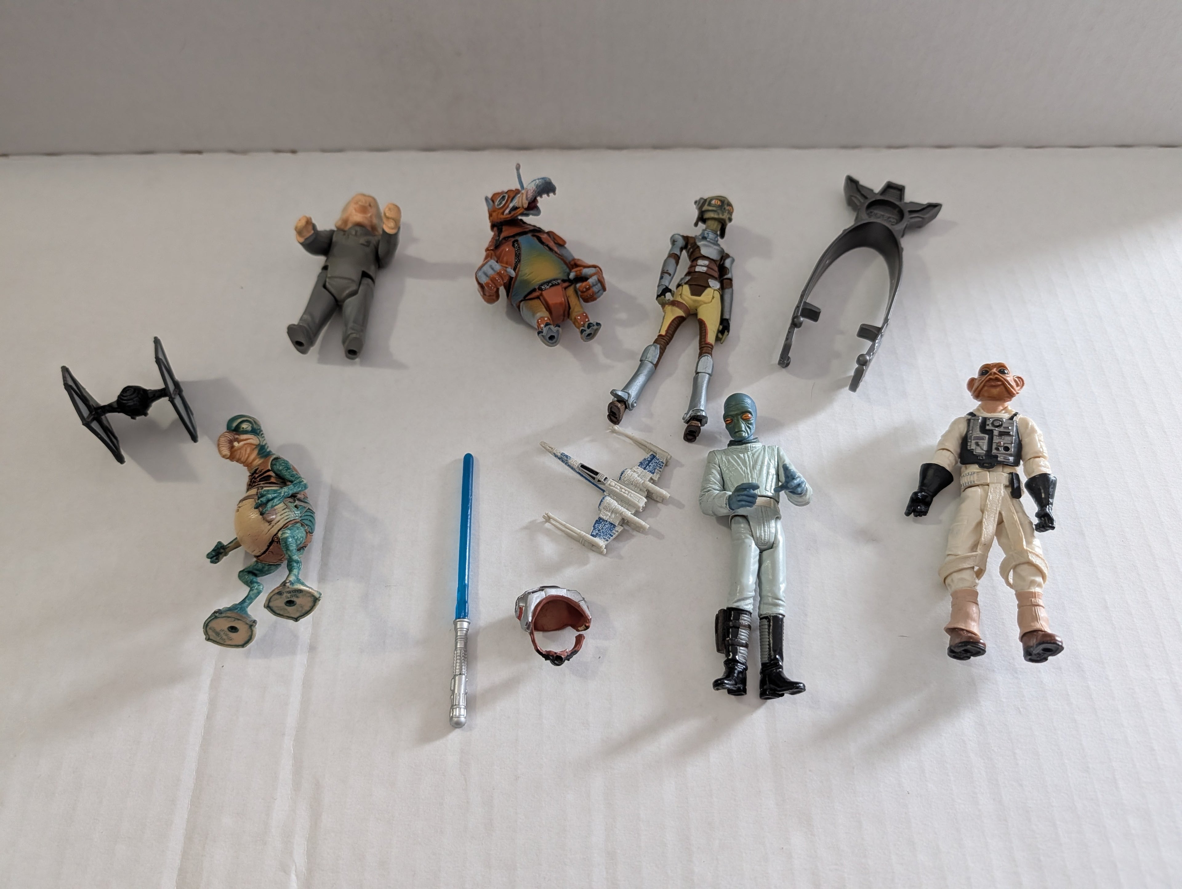 Star Wars Mixed Action Figure & Vehicle Lot - Good
