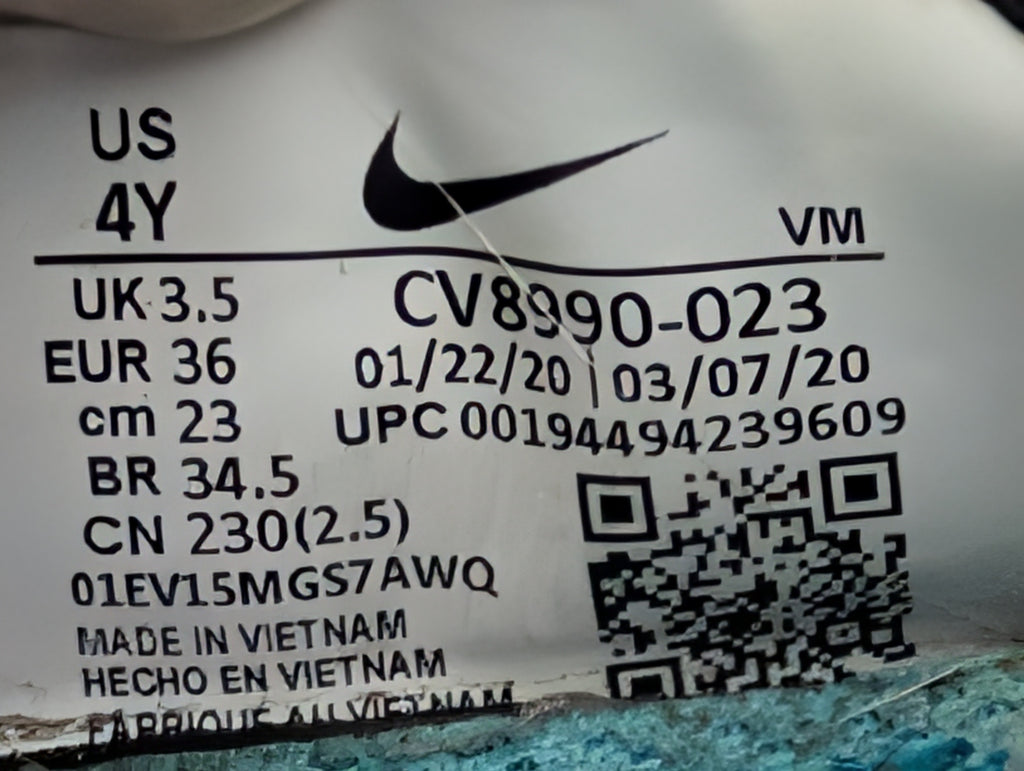 Nike Revolution 5 Youth Athletic Sneakers - Size 4Y - Fair