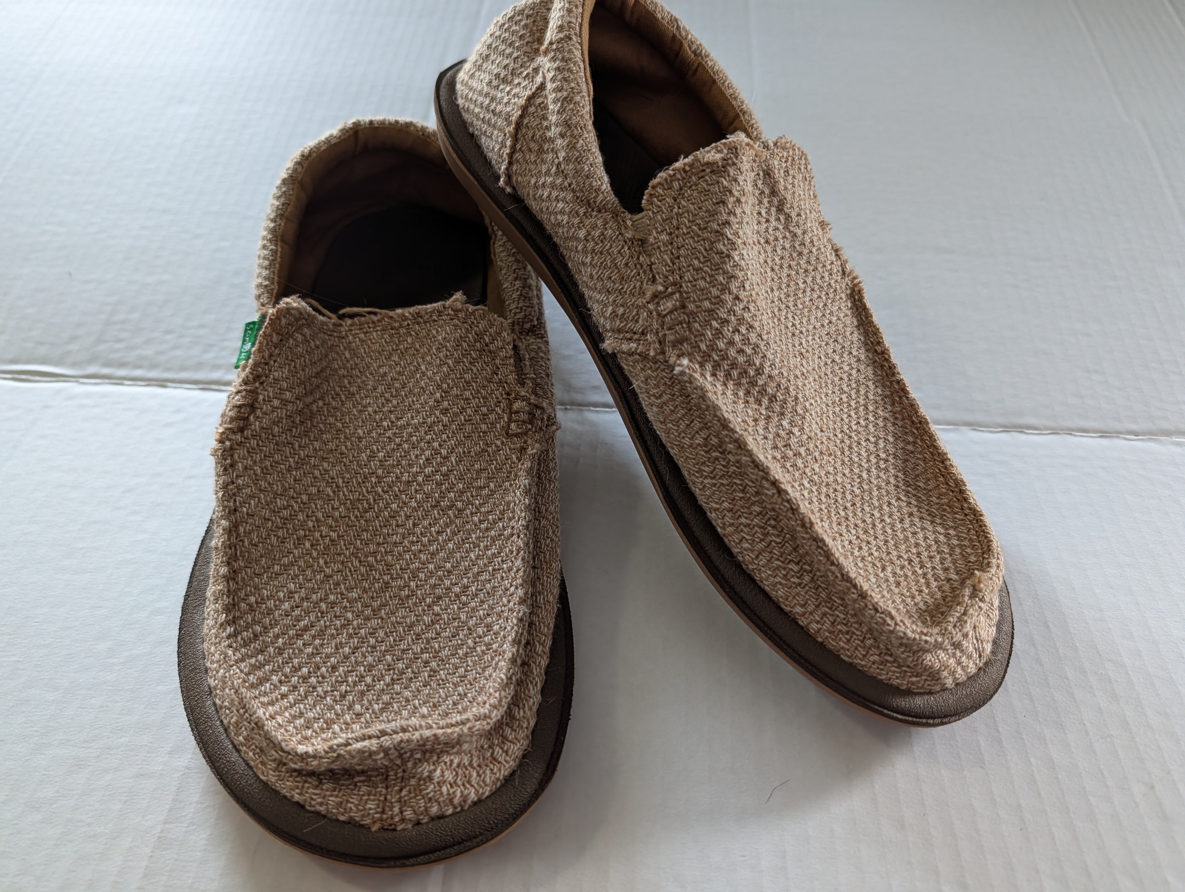 Sanuk Men's Tan Canvas Slip-On Loafers - Size 8 - Good